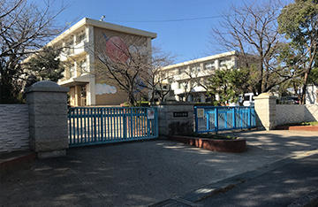 横川小学校