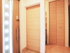 stripslashes($c_name)