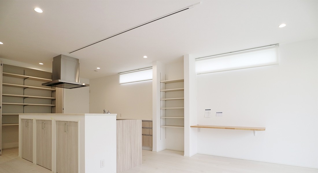 エレガントなホワイトインテリア