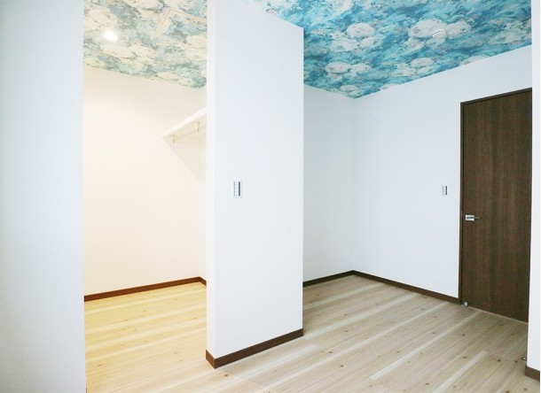 おはようとおやすみの部屋だから